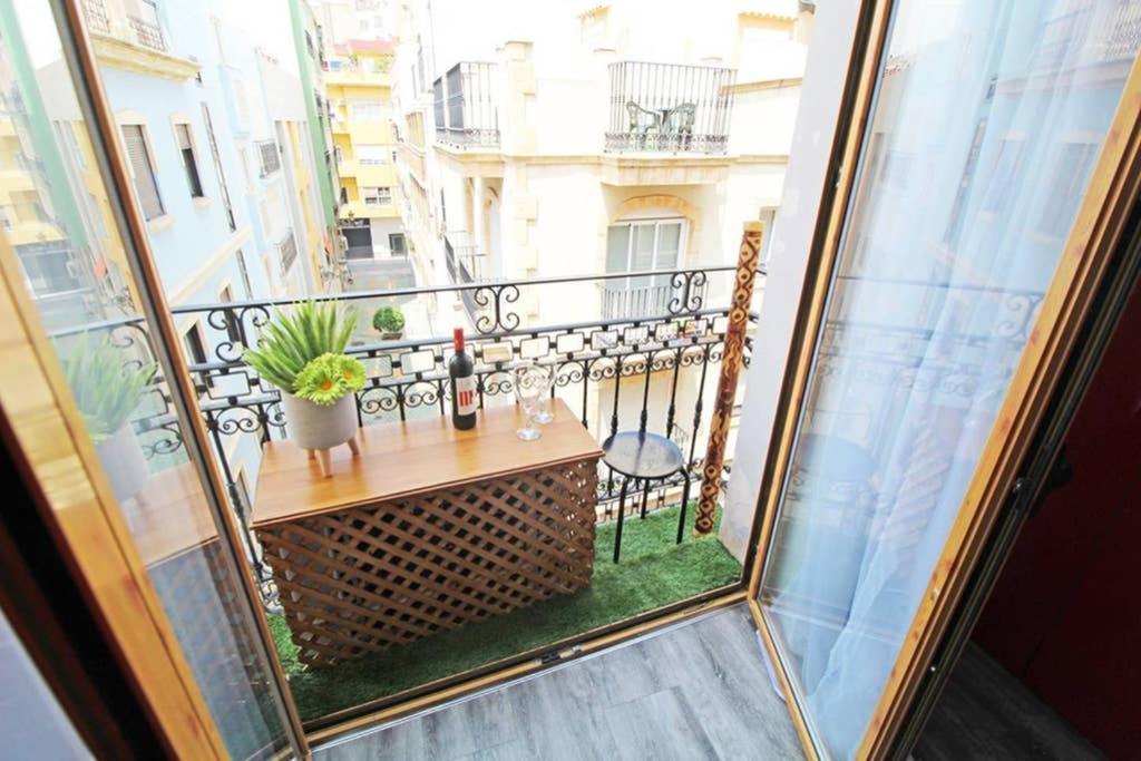 Apartamento De Diseno Centrico 5 Min Playa Alicante Exterior foto